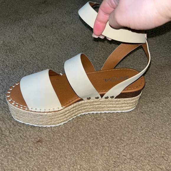 Brand new pink Lily platform wedges! So stinking cute! - Picture 2 of 3